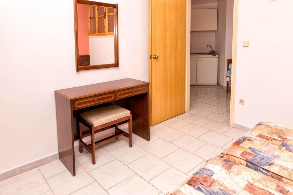 Aphrodite Apartments Kallithéa Szoba fotó