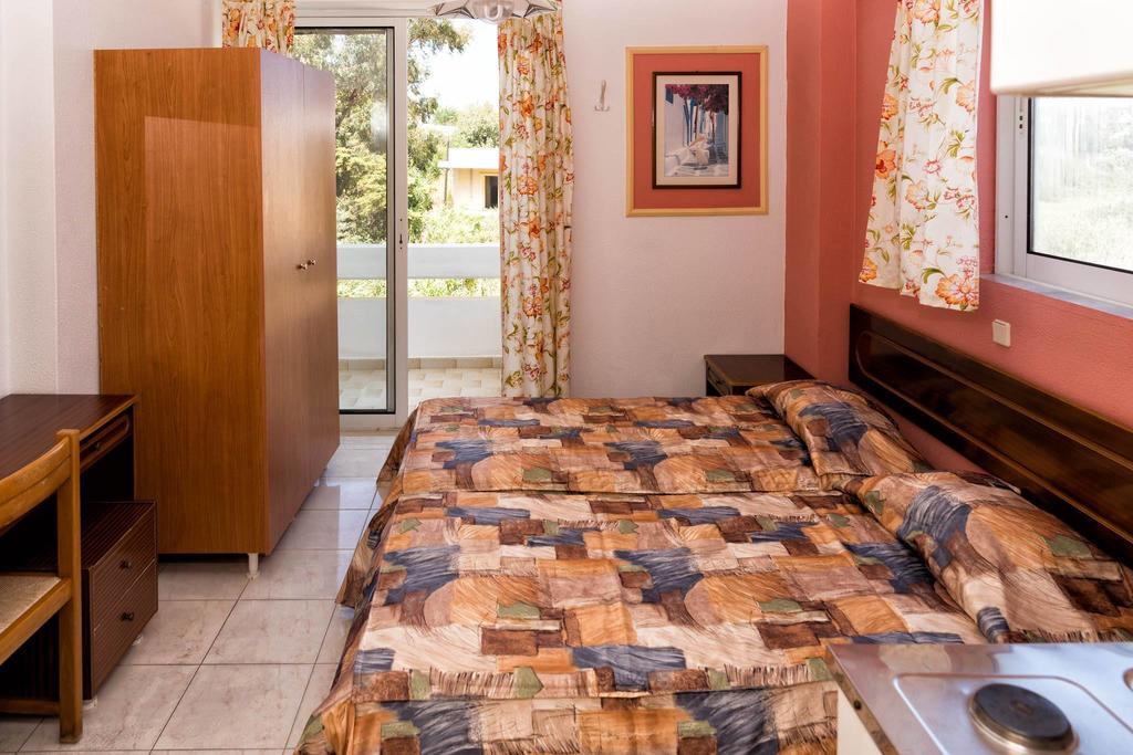 Aphrodite Apartments Kallithéa Szoba fotó